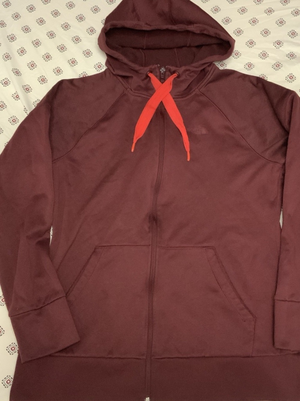 The North Face Burgundy Women’s Zip Up Activewear Jacket Hoodie Large Red Pocket